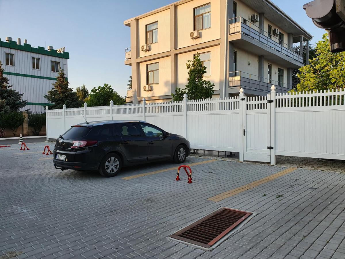 Aleksandriya Hotel Chornomorsk Luaran gambar